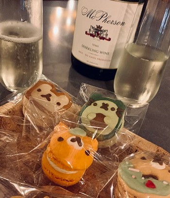 Tiny Bubbles: Sparkling Wines 12/19